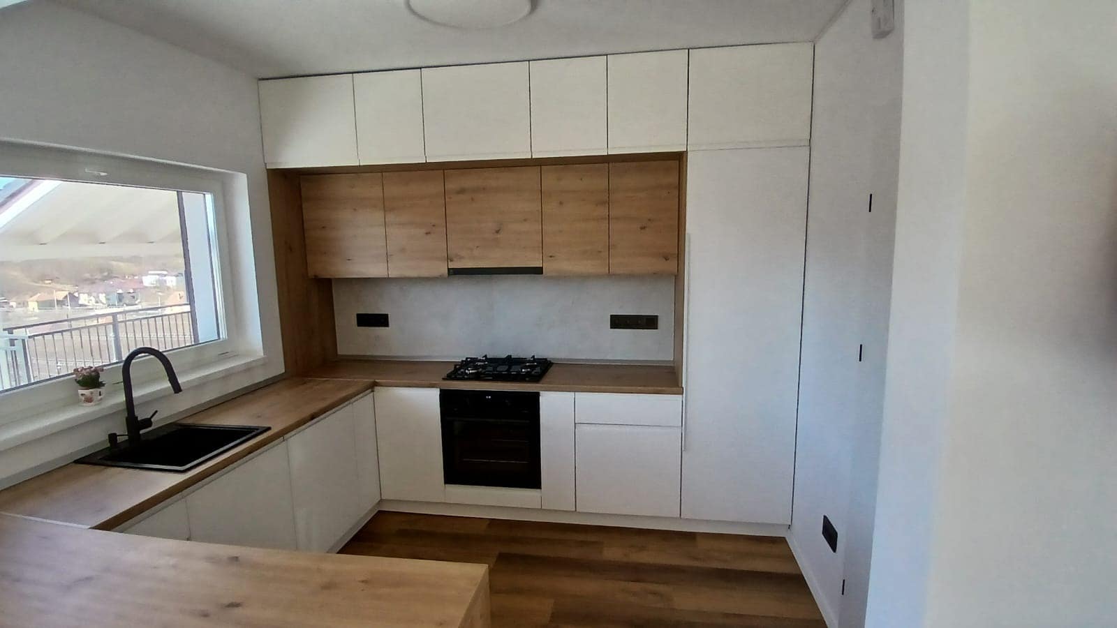 Bucatarie MDF vopsit+insula